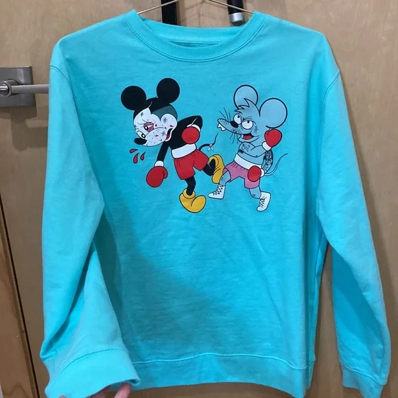 NWOT Disney Mickey Mouse Boxing 🥊 Crew Neck Sweater Unisex M/L - Picture 2 of 6